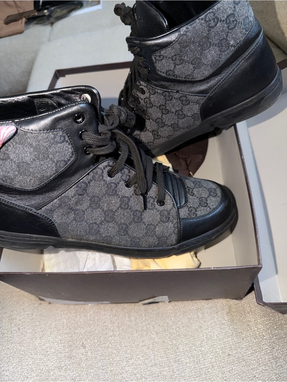 Gucci men black sneakers - Picture 2 of 5